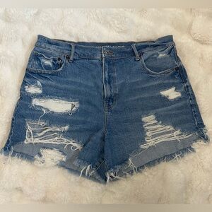 American Eagle Highest Rise 90’s Boyfriend Shorts